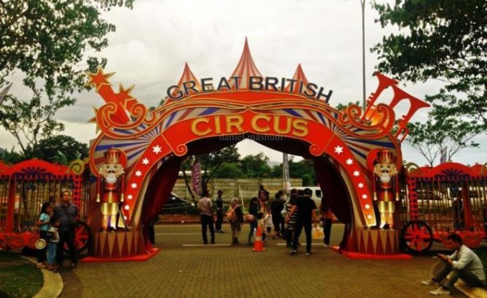 Menonton "The Great British Circus" – SAMLEINAD