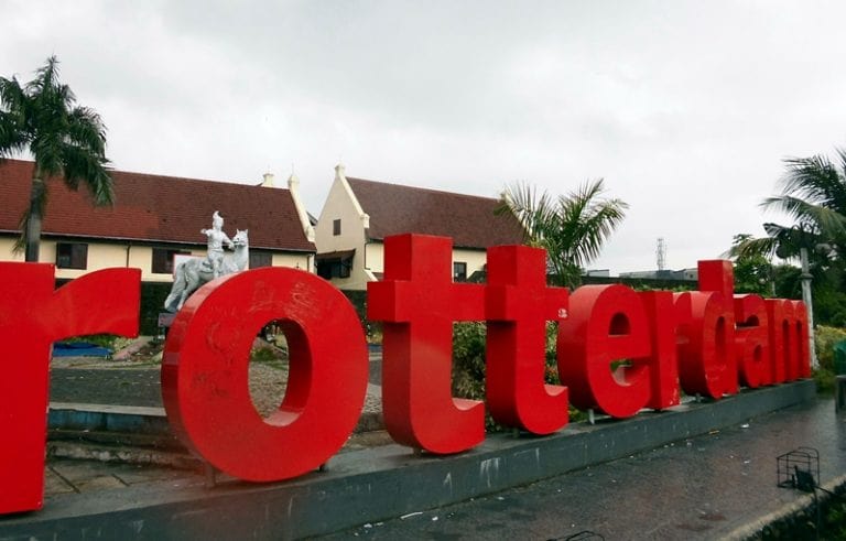 fort rotterdam di makassar