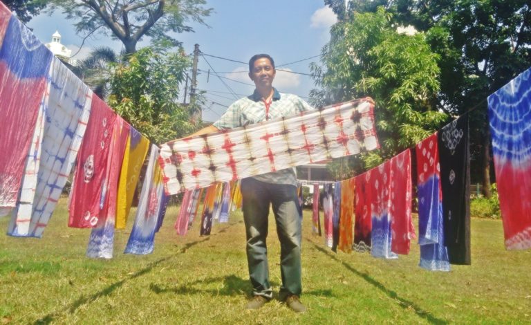 membuat shibori di sabang merauke 2019