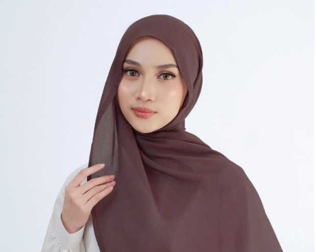 Cara memakai kerudung pashmina